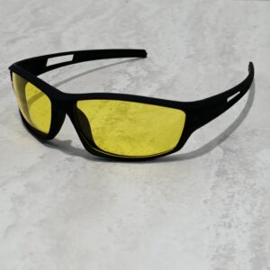 🕶️ Sporty Night Vision Driving Glasses – 🌙 Designed for the road warriors!
