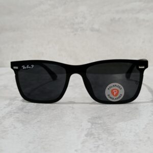 Ray-Ban Polarized Sunglasses প্লাস্টিক ফ্রেম রাবার গ্রিপ সহ আরামদায়ক ডিজাইন